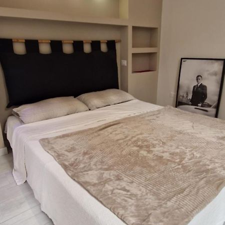 Savelli Apartment Old Town - Near Navona Place Rom Exteriör bild
